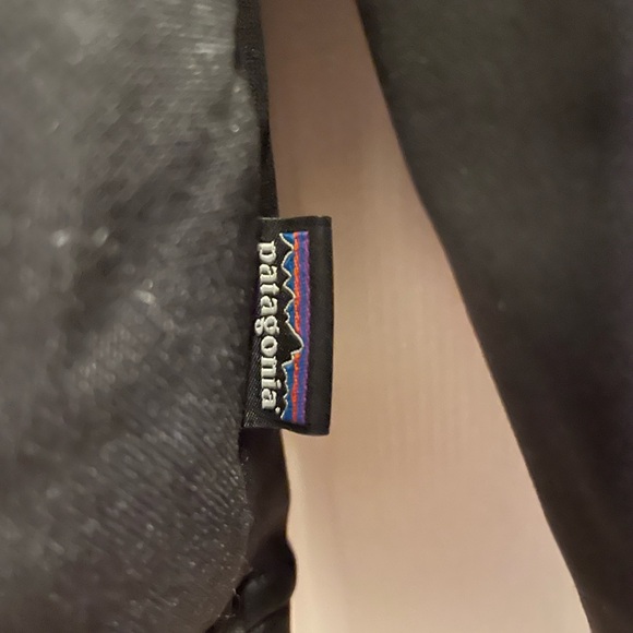 Patagonia Men's P-6 Logo Uprisal Hoody Black Medium - Picture 3 of 6